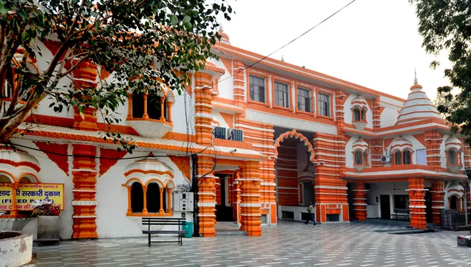 Mata Sheetla Devi Temple 1