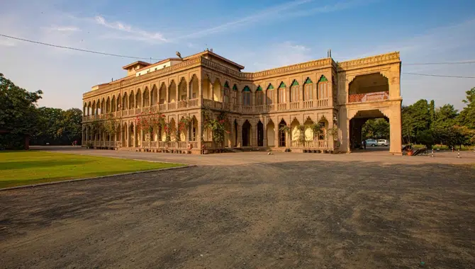 Nilambag Palace