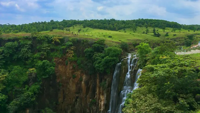 Patalpani Waterfall 1