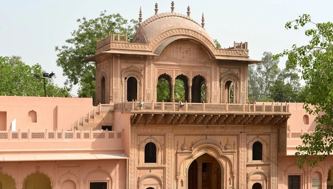 Raja Nahar Singh Palace