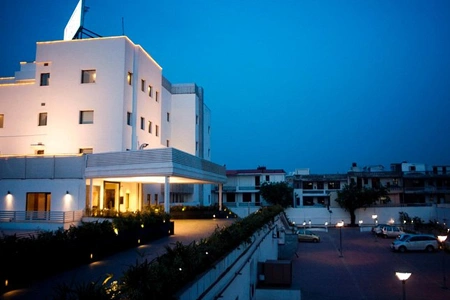 vibe by the lalit faridabad