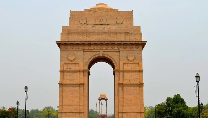 india gate 1