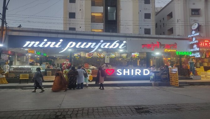 Mini Punjabi Food Court