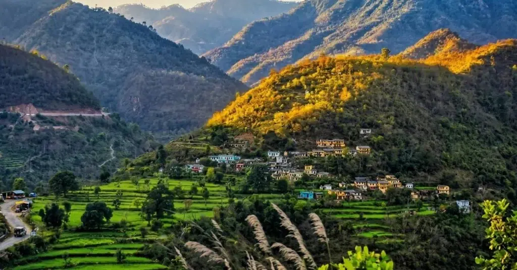 Offbeat Places in Uttarakhand: 10 Hidden Gems You Must Visit for a Peaceful Mountain Escape